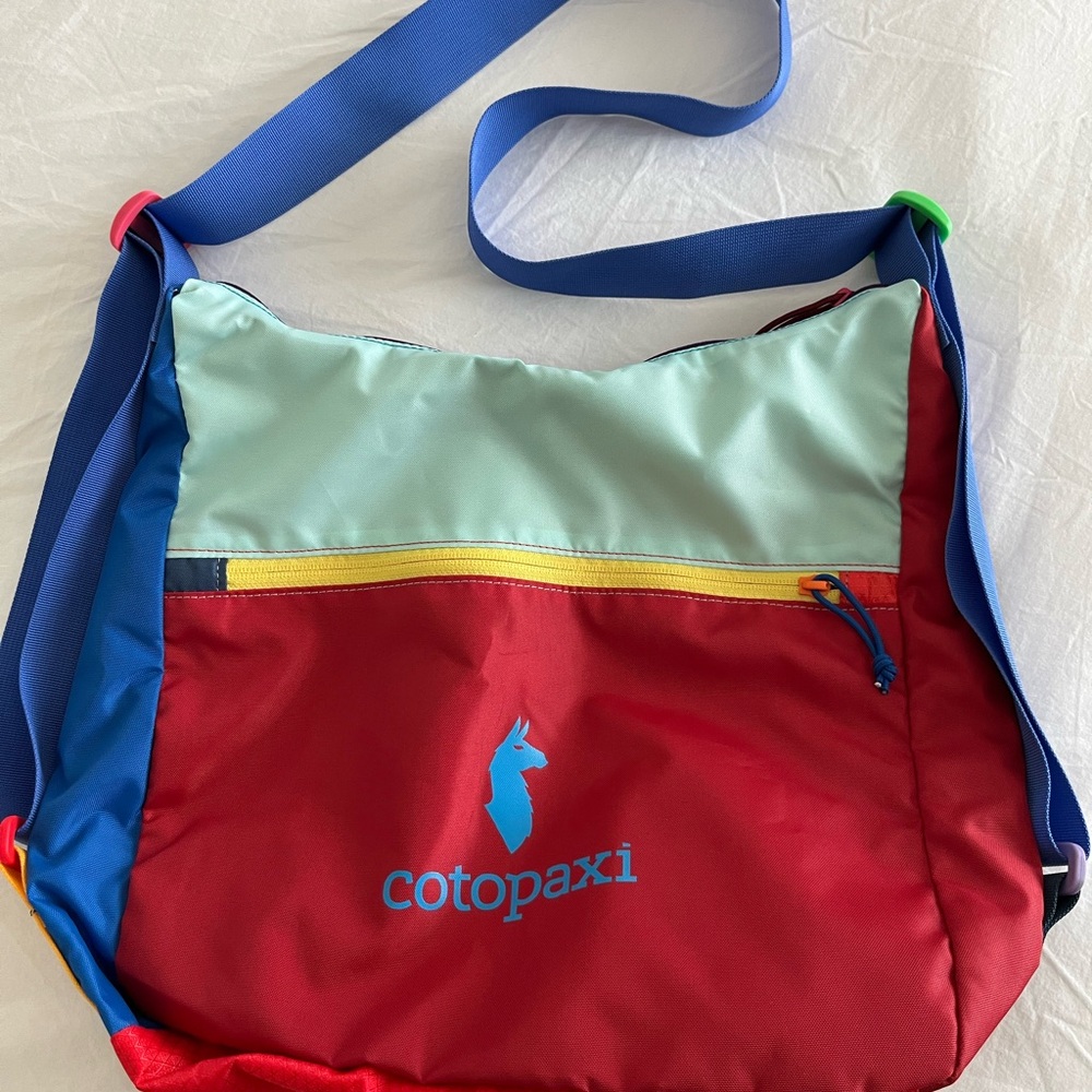 Cotopaxi Multicolor Women's Shoulder Bag